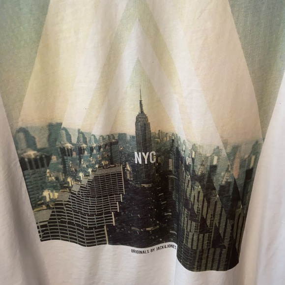 3/$20 Jack & Jones cream tshirt - Picture 3 of 5